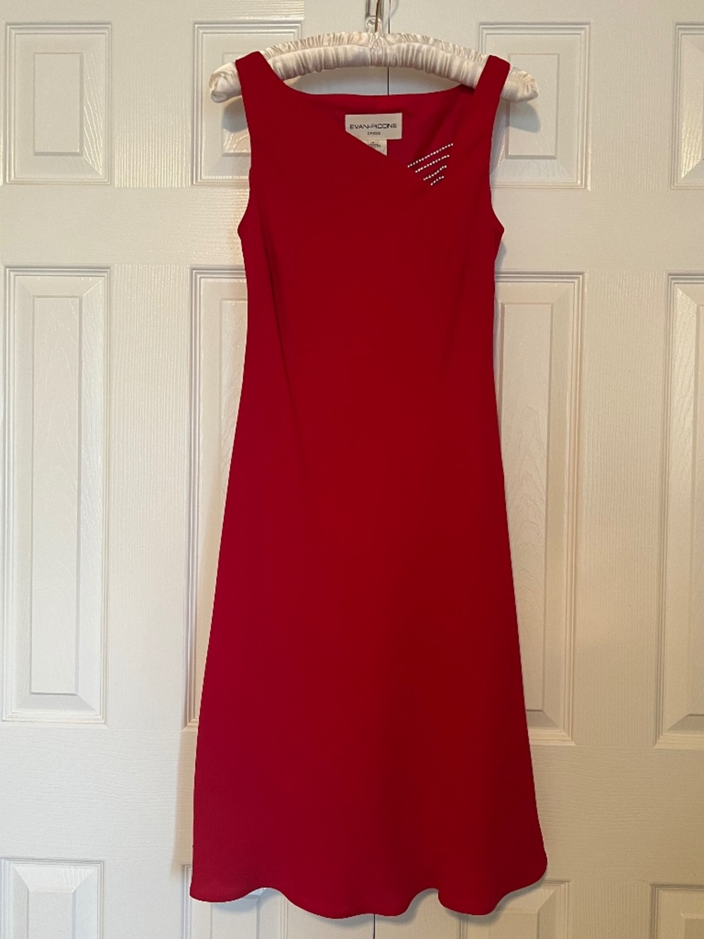 Stunning red sleeveless Evan-Picone dress - size 4.